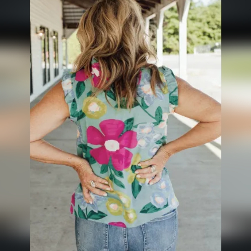 New Green floral top - Picture 15 of 16